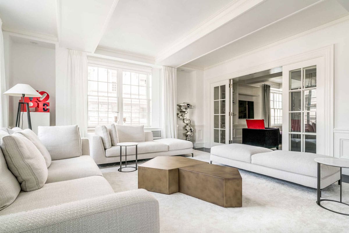 In-Canto ecru rug collection